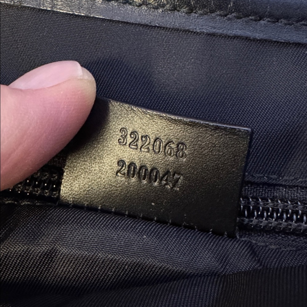 Gucci GG Supreme Messenger Bag coated canvas in black and grey with leather trim - Picture 10 of 10